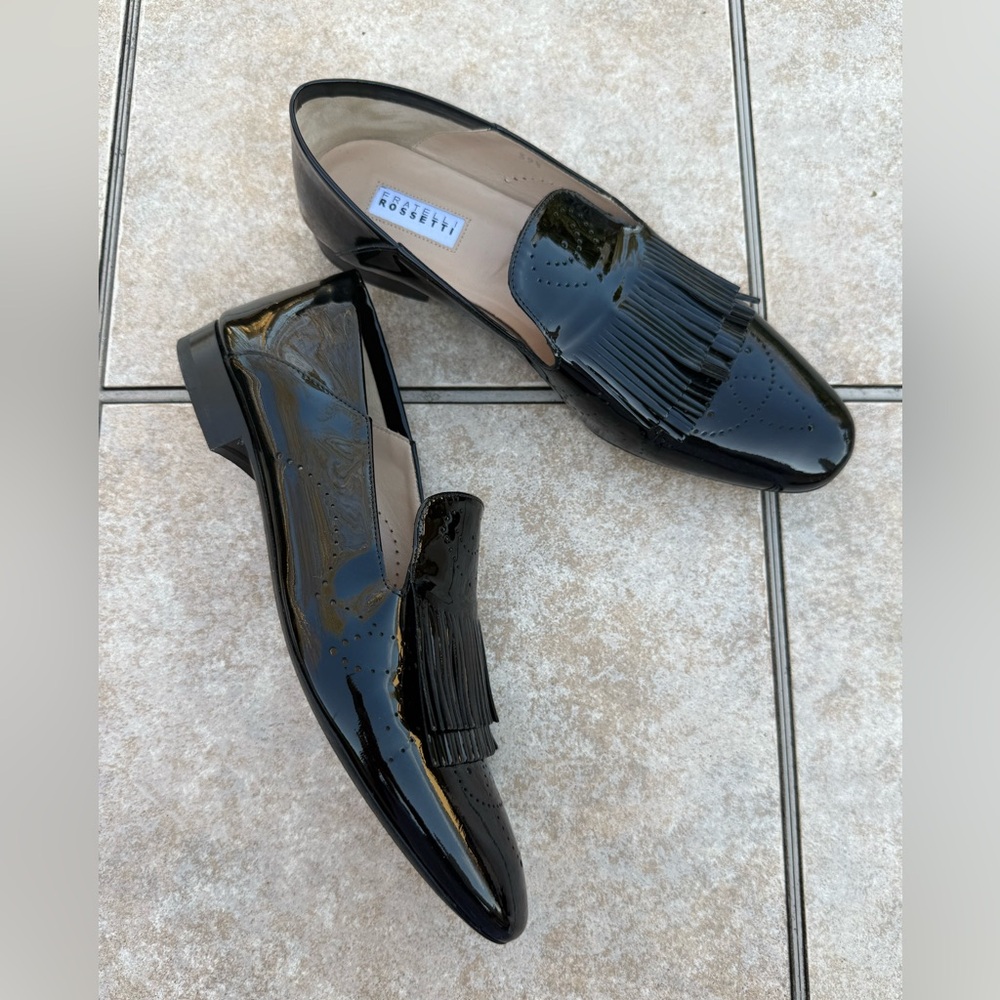 Fratelli Rossetti black patent leather loafers with a kiltie fringe detail - Picture 10 of 15
